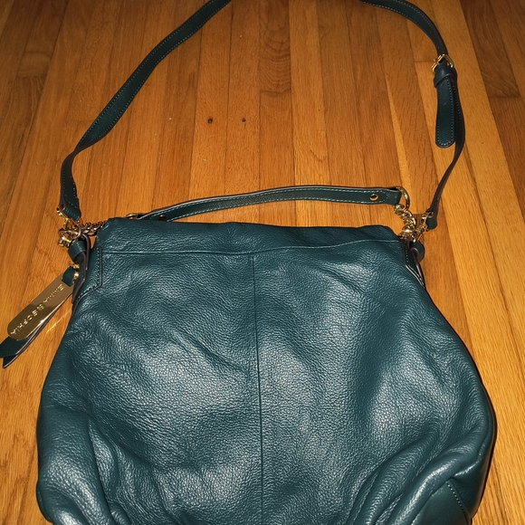 Emma and Sophia Green Pebbled Leather Crossbody Purse Messenger Bag NWOT - Picture 3 of 6